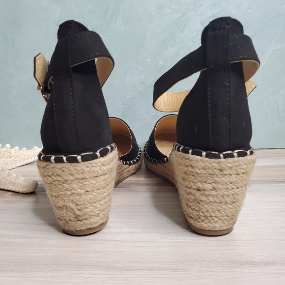 NEW Black Espradrille Wedge Sandals - Picture 2 of 6